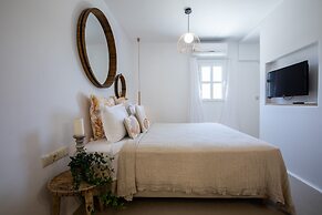 Athina Studios & Suites