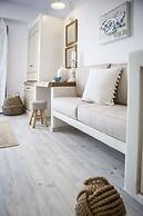 Athina Studios & Suites