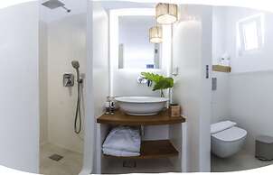 Athina Studios & Suites