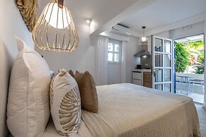 Athina Studios & Suites