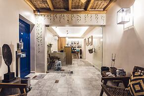 Athina Studios & Suites