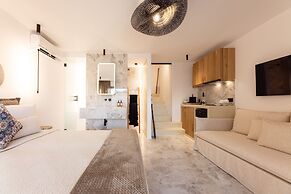 Athina Studios & Suites