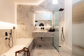 Athina Studios & Suites