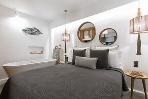 Athina Studios & Suites