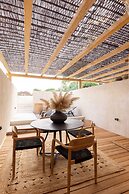 Athina Studios & Suites