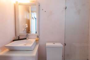 Athina Studios & Suites