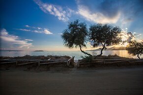 Athina Studios & Suites