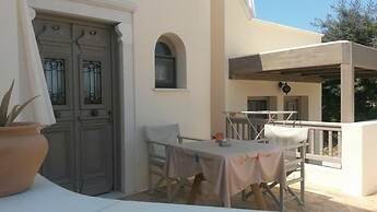 Athina Studios & Suites