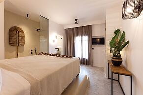 Athina Studios & Suites