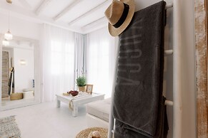 Athina Studios & Suites