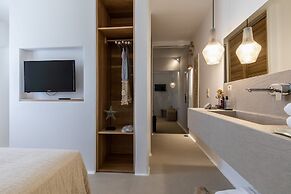 Athina Studios & Suites