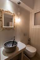 Athina Studios & Suites