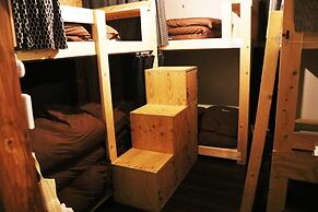 Guesthouse Kiten - Hostel