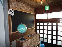 Guesthouse Kiten - Hostel