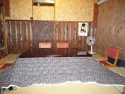 Guesthouse Kiten - Hostel