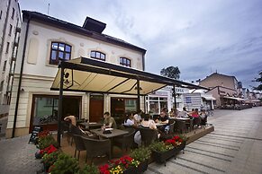 Zuckmann Villa