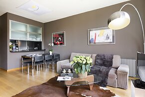 MSB Rooftop Pool City Center