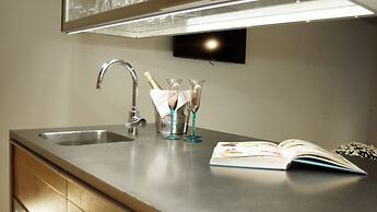 MSB Rooftop Pool City Center