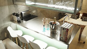 MSB Rooftop Pool City Center