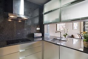 MSB Rooftop Pool City Center