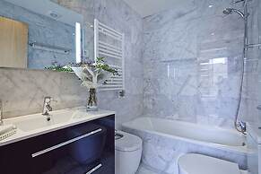 MSB Rooftop Pool City Center