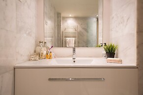 MSB Rooftop Pool City Center