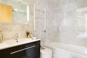 MSB Rooftop Pool City Center