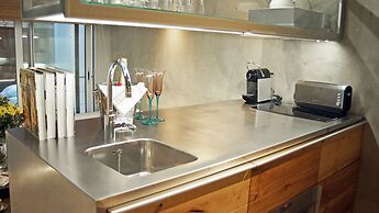 MSB Rooftop Pool City Center