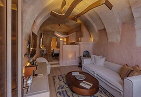 Avantgarde Refined Caves of Cappadocia