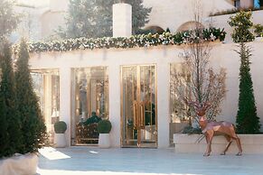 Avantgarde Refined Caves of Cappadocia