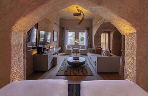 Avantgarde Refined Caves of Cappadocia