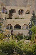 Avantgarde Refined Caves of Cappadocia