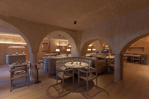 Avantgarde Refined Caves of Cappadocia