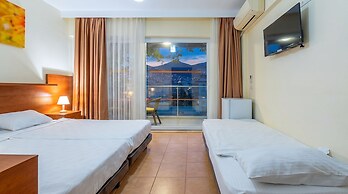 Gallion Hotel