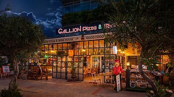 Gallion Hotel