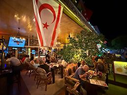 Gallion Hotel