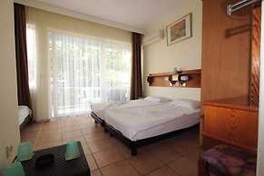 Gallion Hotel