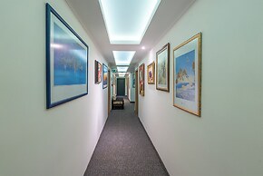 Gallion Hotel