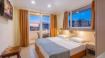 Gallion Hotel