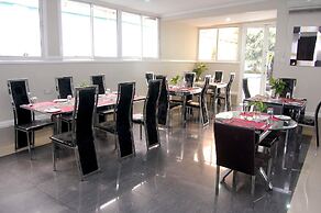 Primal Hotel Ikeja GRA