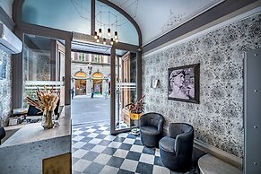 Martelli 6 Suites and Apartments