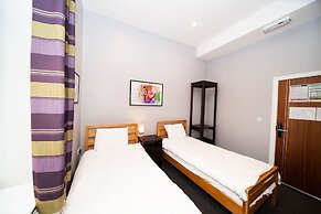 OYO The Arch, Wembly Stadium