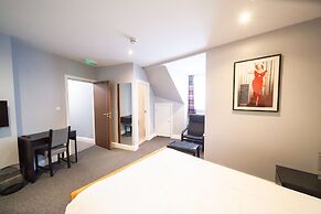 OYO The Arch, Wembly Stadium