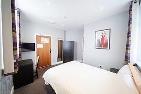 OYO The Arch, Wembly Stadium