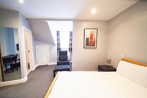 OYO The Arch, Wembly Stadium