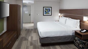 Holiday Inn Express & Suites Orlando at SeaWorld by IHG