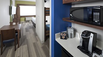Holiday Inn Express & Suites Orlando at SeaWorld by IHG