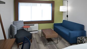 Holiday Inn Express & Suites Orlando at SeaWorld by IHG