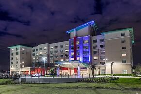 Holiday Inn Express & Suites Orlando at SeaWorld by IHG