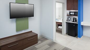 Holiday Inn Express & Suites Orlando at SeaWorld by IHG